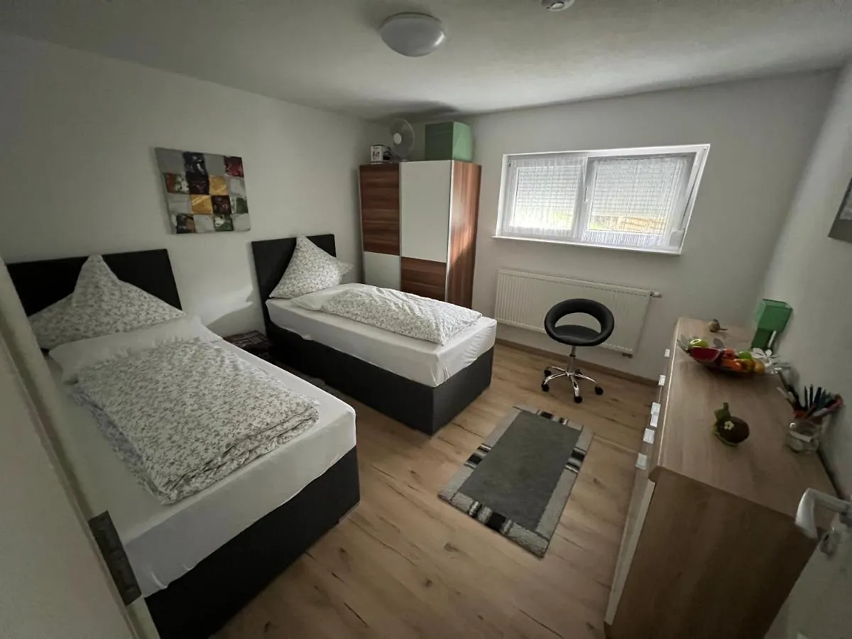 Terrassenwohnung in Estenfeld bei Würzburg Apartamento