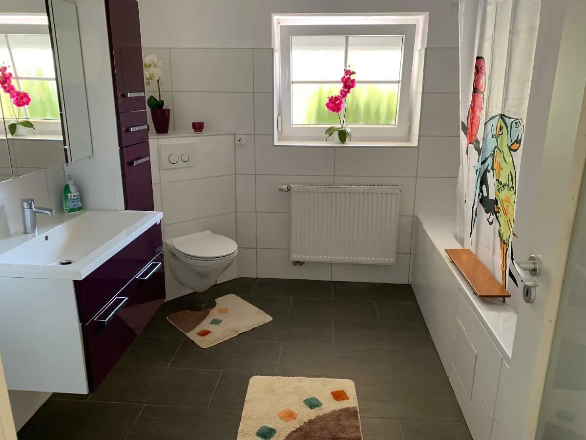 Terrassenwohnung in Estenfeld bei Würzburg Apartamento