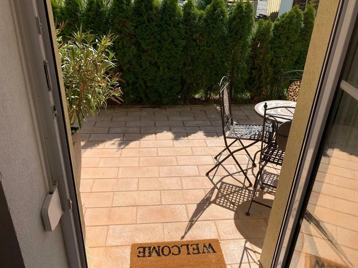 Terrassenwohnung in Estenfeld bei Würzburg Apartamento