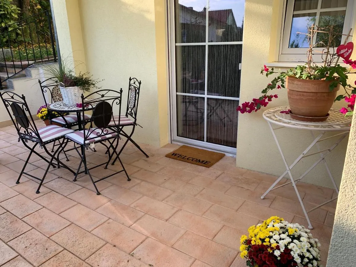 Apartamento Terrassenwohnung in Estenfeld bei Würzburg