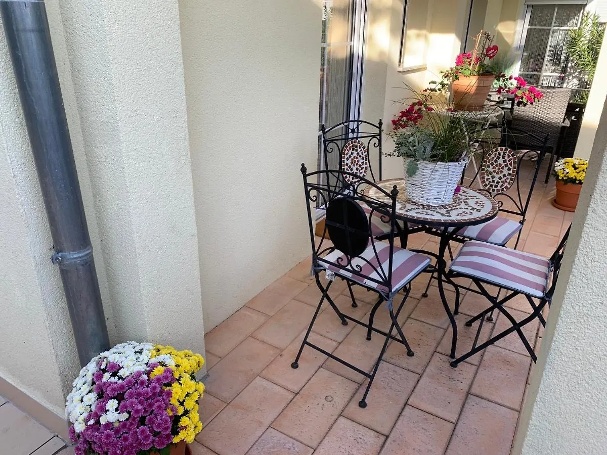 Terrassenwohnung in Estenfeld bei Würzburg 0*,
